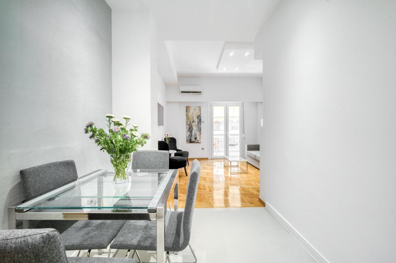 Elegant Light Two Bedroom Apartment In City Center 雅典 外观 照片